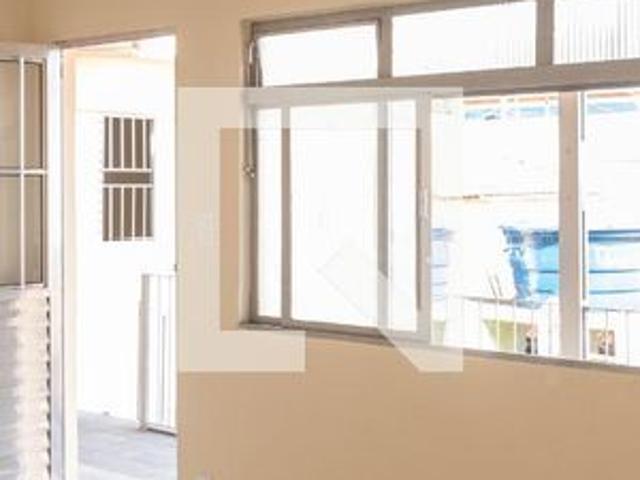 Casa para alugar com 120m², 2 quartos e 1 vaga