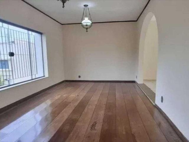 Casa para alugar com 120m², 2 quartos e 1 vaga