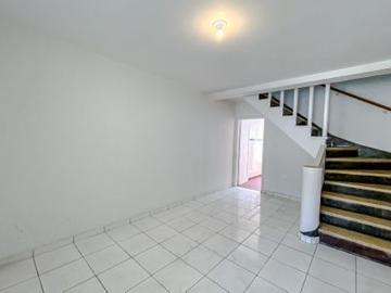 Casa para alugar com 120m², 3 quartos e sem vaga