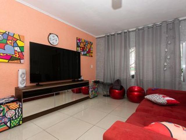Casa para alugar com 130m², 3 quartos e 1 vaga