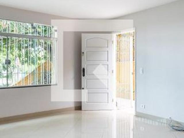 Casa para alugar com 130m², 3 quartos e 2 vagas