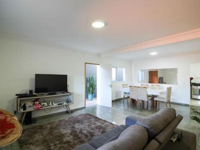 Casa para alugar com 140m², 3 quartos e 4 vagas