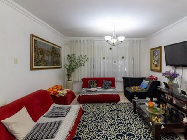 Casa para alugar com 140m², 4 quartos e 1 vaga