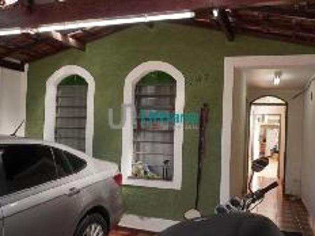 Casa para alugar com 150m², 2 quartos e 2 vagas no Jardim Tangara. Imobiliária Urbana