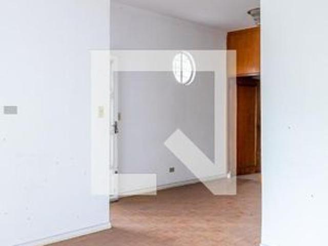 Casa para alugar com 150m², 2 quartos e 6 vagas