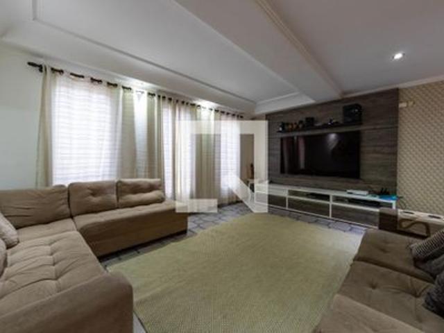 Casa para alugar com 150m², 3 quartos e 4 vagas