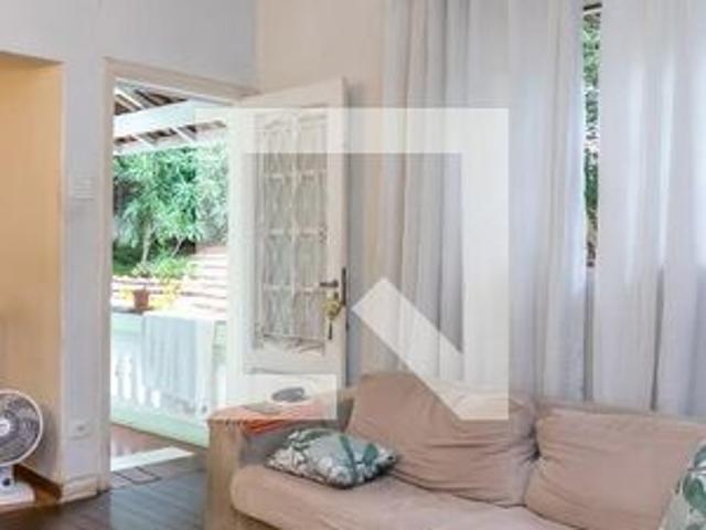 Casa para alugar com 153m², 3 quartos e 1 vaga