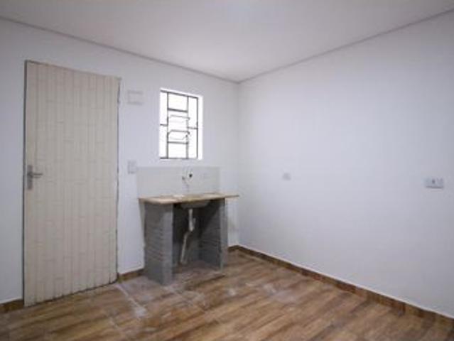 Casa para alugar com 15m², 1 quarto e sem vaga