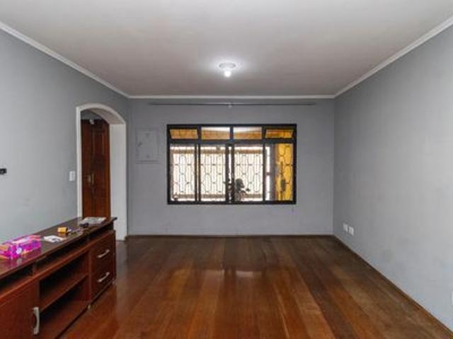 Casa para alugar com 160m², 4 quartos e 2 vagas