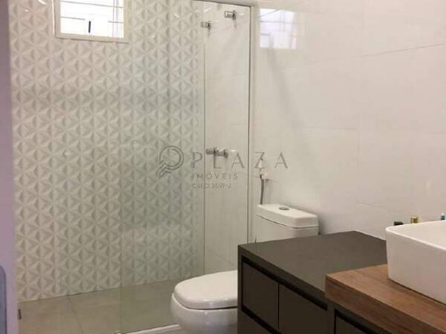 Casa para alugar com 179m², 3 quartos e 2 vagas