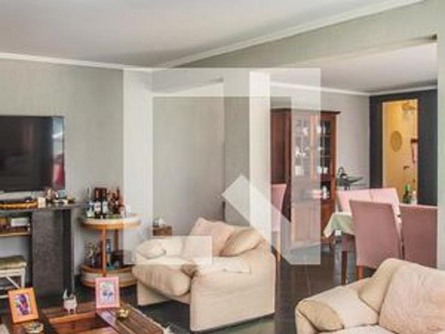 Casa para alugar com 180m², 2 quartos e 6 vagas