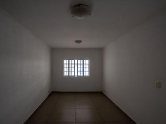 Casa para alugar com 180m², 3 quartos e 2 vagas