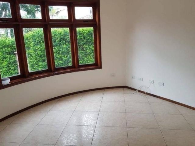 Casa para alugar com 184m², 3 quartos e 2 vagas