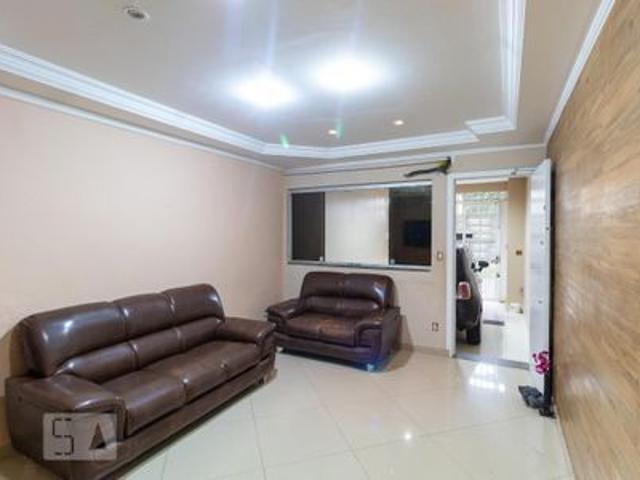 Casa para alugar com 186m², 3 quartos e 2 vagas