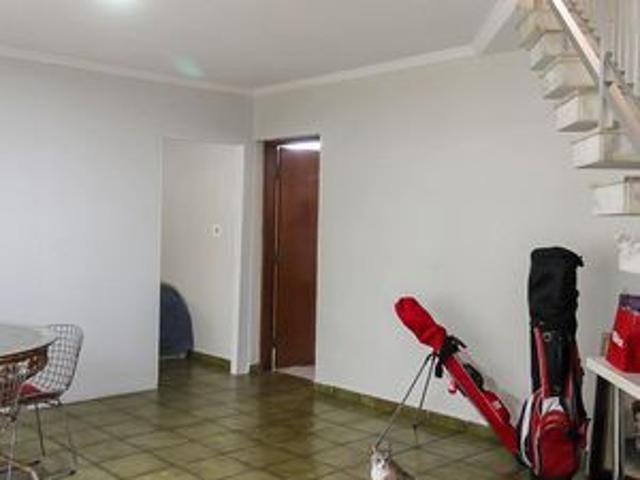 Casa para alugar com 191m², 4 quartos e 3 vagas