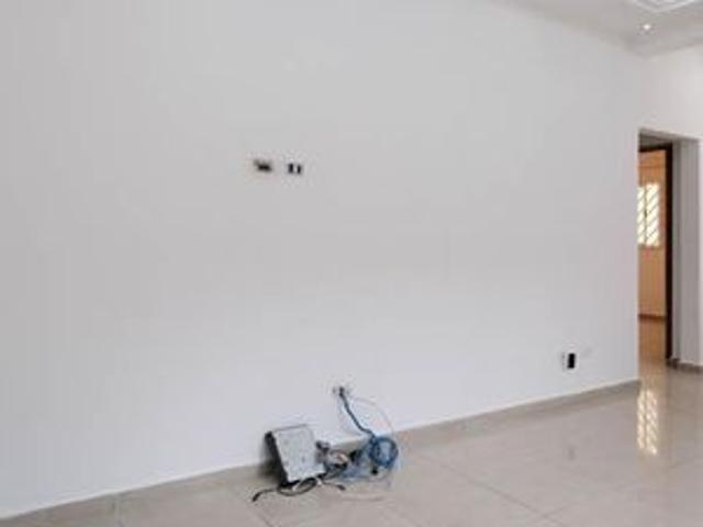 Casa para alugar com 192m², 4 quartos e 10 vagas
