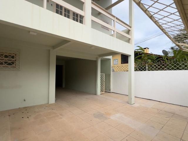 Casa para alugar com 1 quarto e 240 m² por R$ 4.600/mês