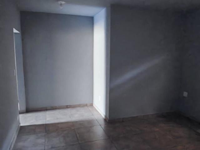 Casa para alugar com 1 Suíte + 1 Quarto em Pacaembu, Londrina PR