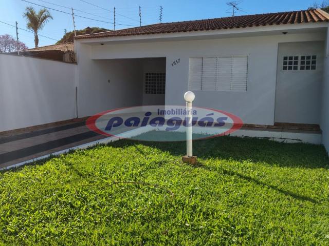 Casa para alugar com 1 Suíte + 2 Quartos em Zona 08, Maringá PR