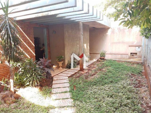 Casa para alugar com 1 Suíte + 2 Quartos em Chácaras Pietraróia, Londrina PR