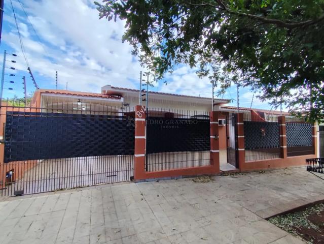 Casa para alugar com 1 Suíte + 3 Quartos em Jardim Alvorada, Maringá PR