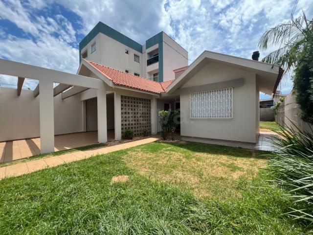 Casa para alugar com 1 Suíte + 2 Quartos em Jardim Gisela, Toledo PR