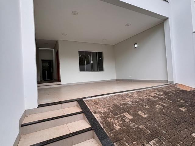 Casa para alugar com 1 Suíte + 2 Quartos em Jardim Dias II, Maringá PR
