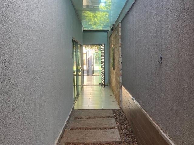Casa para alugar com 1 Suíte + 2 Quartos em Jardim Itália II, Maringá PR