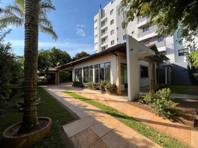 Casa para alugar com 1 Suíte + 3 Quartos em Centro, Toledo PR