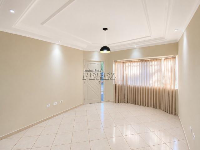 Casa para alugar com 1 Suíte + 3 Quartos em Operária, Londrina PR