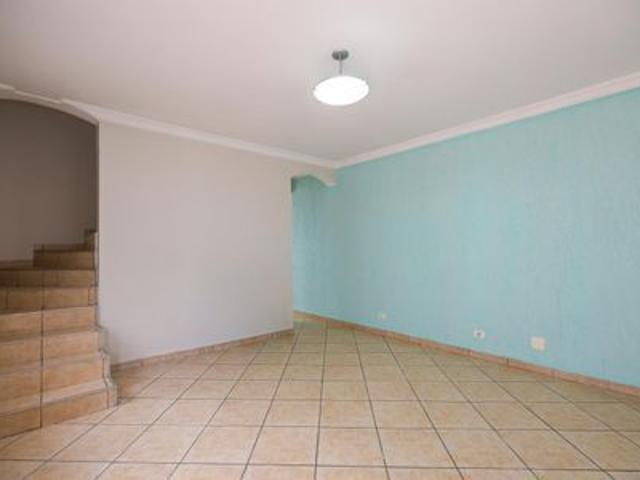 Casa para alugar com 200m², 3 quartos e 2 vagas