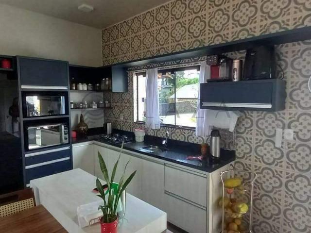 Casa para alugar com 200m², 3 quartos e 2 vagas