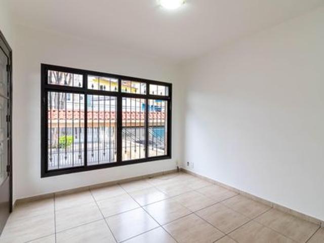 Casa para alugar com 200m², 3 quartos e 2 vagas