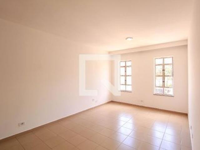 Casa para alugar com 200m², 3 quartos e 2 vagas