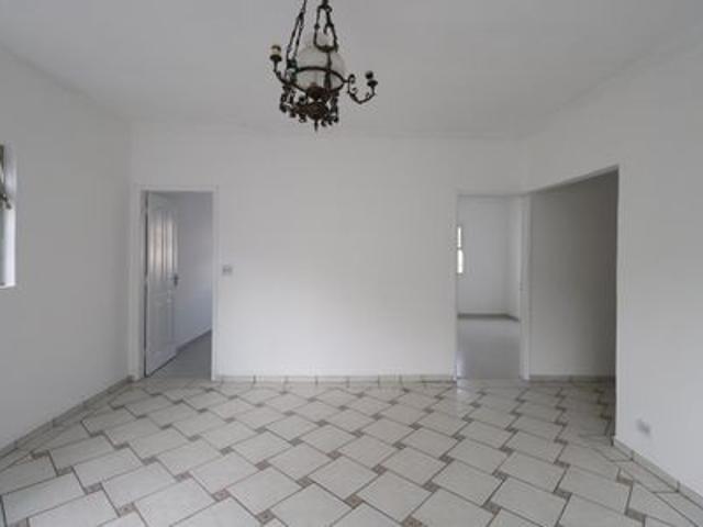 Casa para alugar com 200m², 3 quartos e 2 vagas