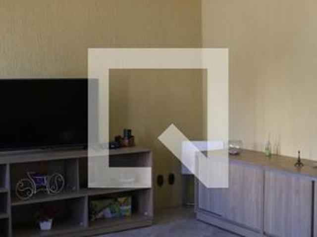 Casa para alugar com 200m², 4 quartos e 3 vagas