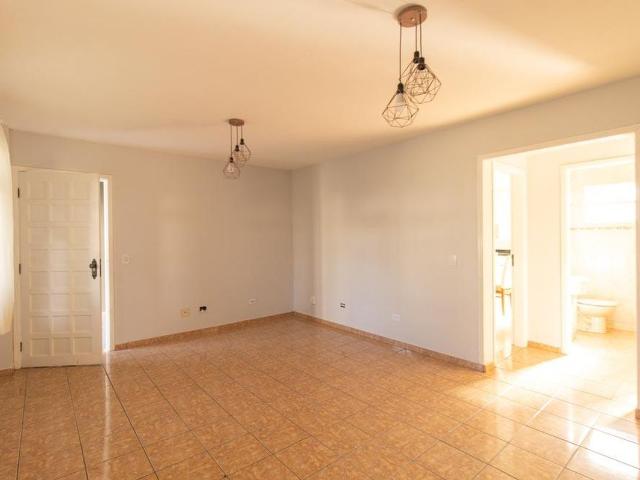 Casa para alugar com 200m², 4 quartos e 4 vagas