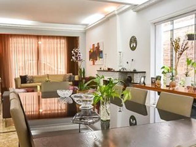 Casa para alugar com 210m², 3 quartos e 3 vagas