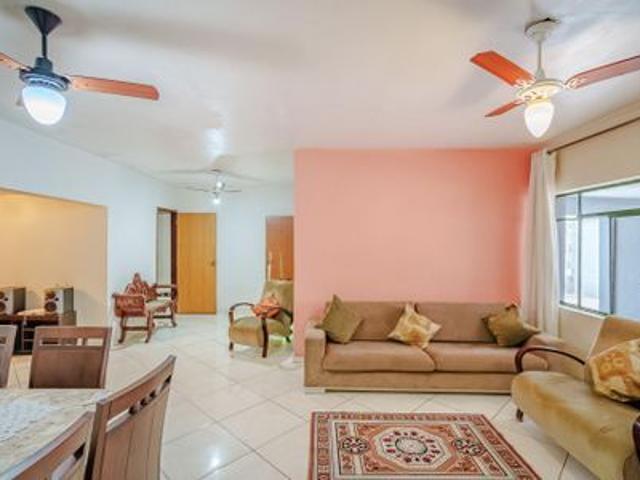 Casa para alugar com 225m², 4 quartos e 2 vagas