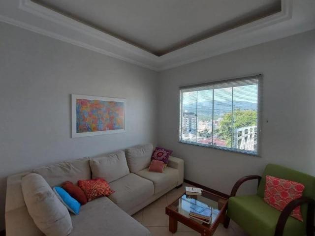 Casa para alugar com 230m², 3 quartos e 2 vagas