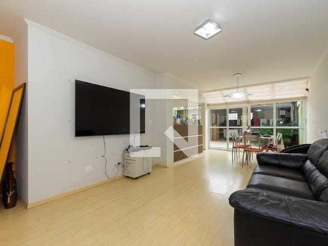 Casa para alugar com 230m², 3 quartos e 4 vagas