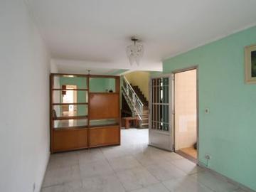 Casa para alugar com 239m², 3 quartos e 3 vagas
