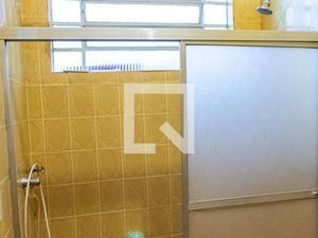 Casa para alugar com 240m², 5 quartos e 2 vagas