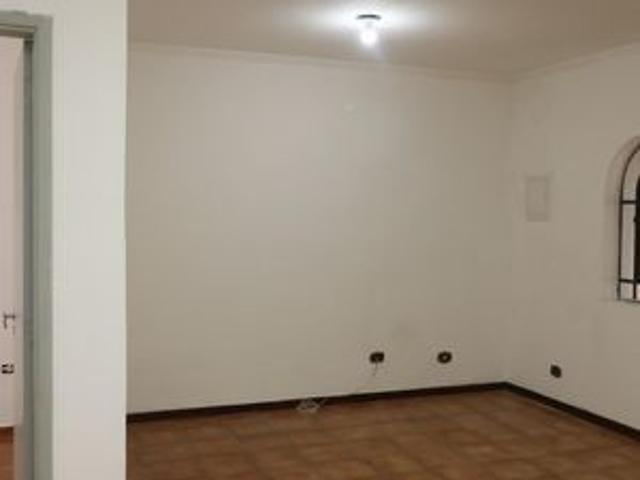 Casa para alugar com 241m², 3 quartos e 2 vagas