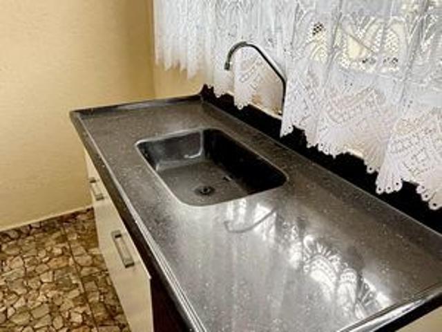 Casa para alugar com 24m², 1 quarto e sem vaga