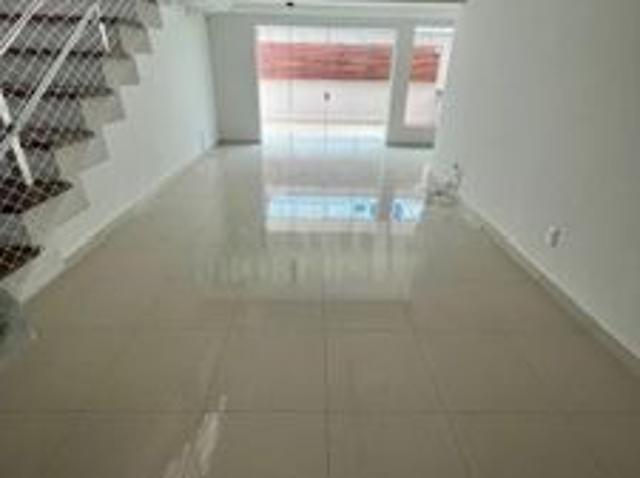 Casa para alugar com 250m², 3 quartos e 2 vagas