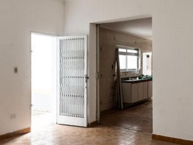 Casa para alugar com 250m², 3 quartos e 5 vagas
