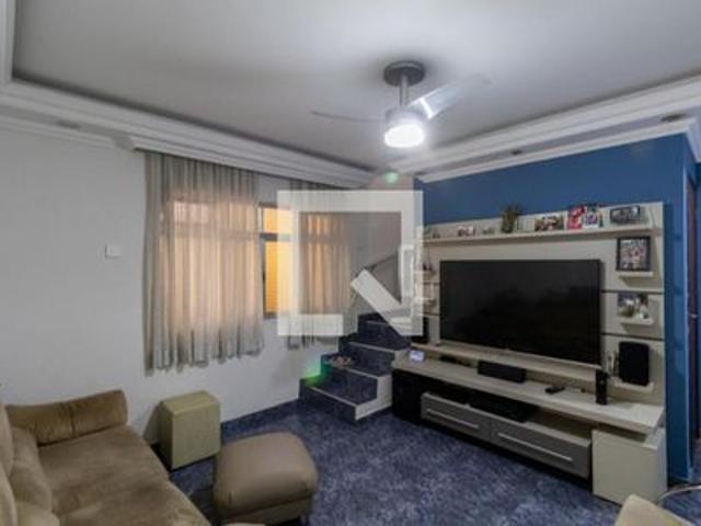 Casa para alugar com 250m², 3 quartos e 5 vagas