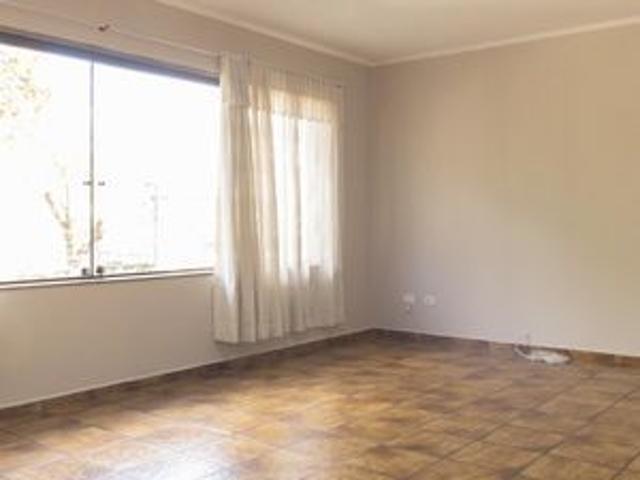 Casa para alugar com 250m², 3 quartos e 6 vagas
