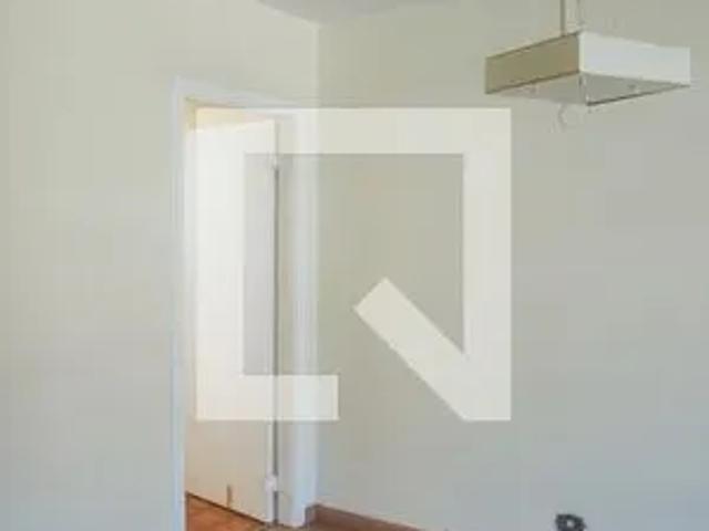 Casa para alugar com 250m², 4 quartos e 2 vagas